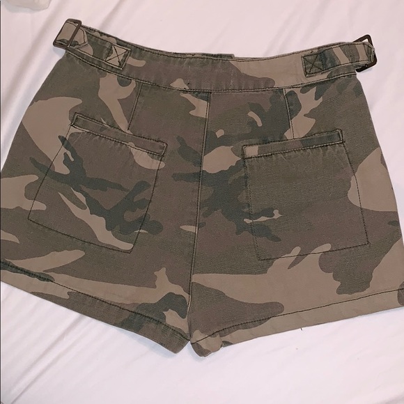 Bought at a boutique - Picture 2 of 3